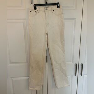 Abercrombie & Fitch The 90’s Straight High-Rise Straight Jeans in Cream